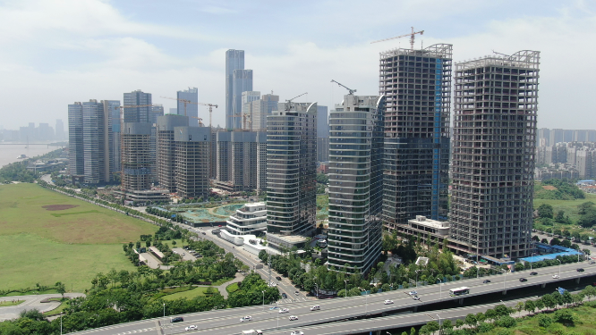 城市航拍湖南长沙城市在建商务大楼