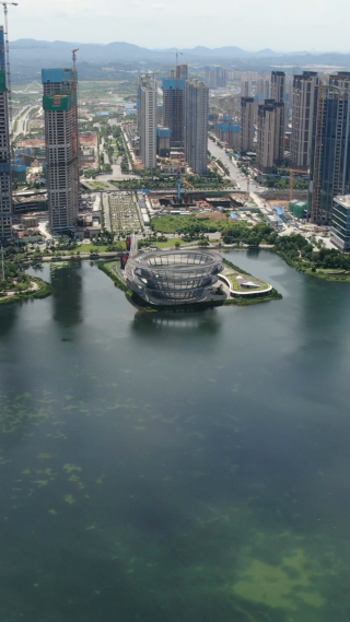 城市航拍湖南长沙梅溪湖风光竖屏