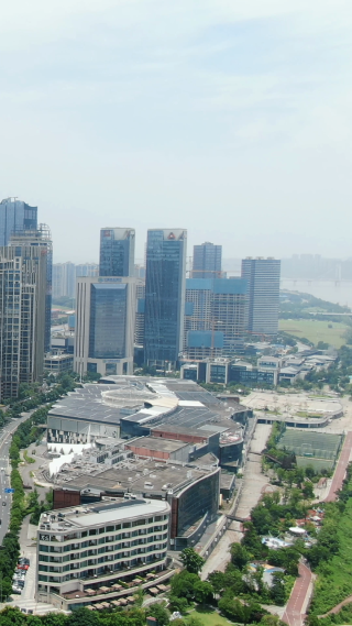 城市航拍湖南长沙金融中心竖屏