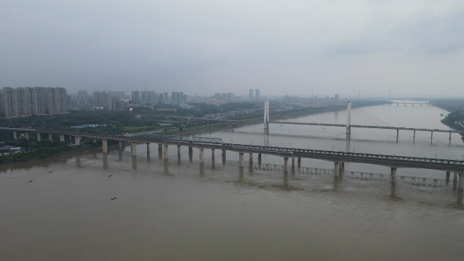 城市航拍湘潭三桥