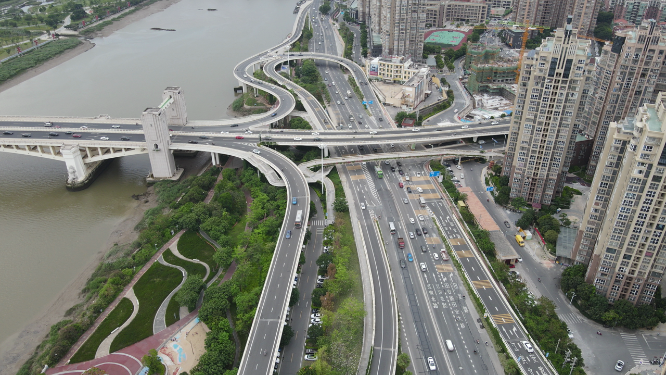 城市航拍福建泉州城市拥堵交通高架桥