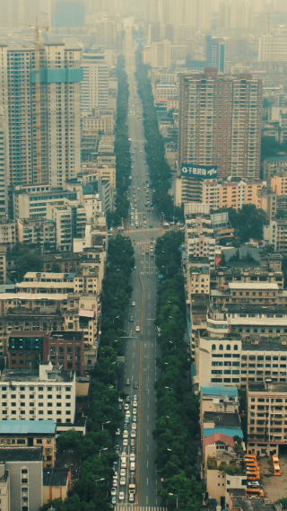 城市航拍笔直交通大道