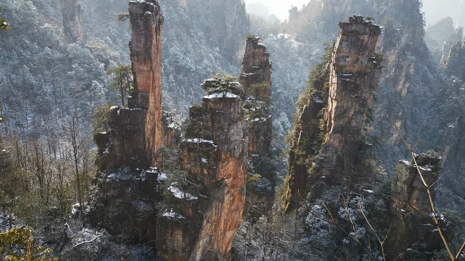 旅游景区湖南张家界武陵源冬天雪景