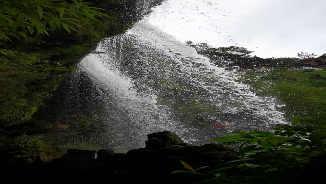 实拍瀑布流水湖南芙蓉镇
