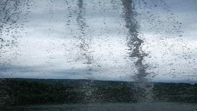 实拍瀑布流水湖南芙蓉镇