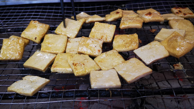 实拍美食烤豆腐