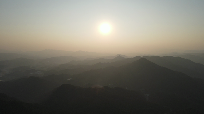 山川日落晚霞剪影航拍
