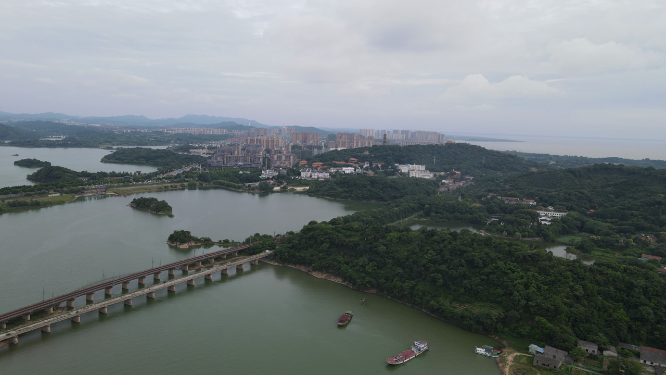 航拍湖南岳阳南湖公园