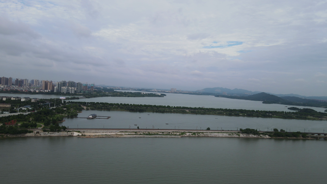 航拍湖南岳阳南湖公园