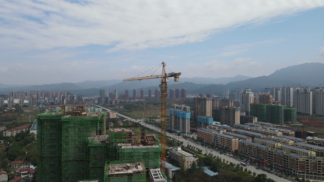房地产工业施工吊塔航拍