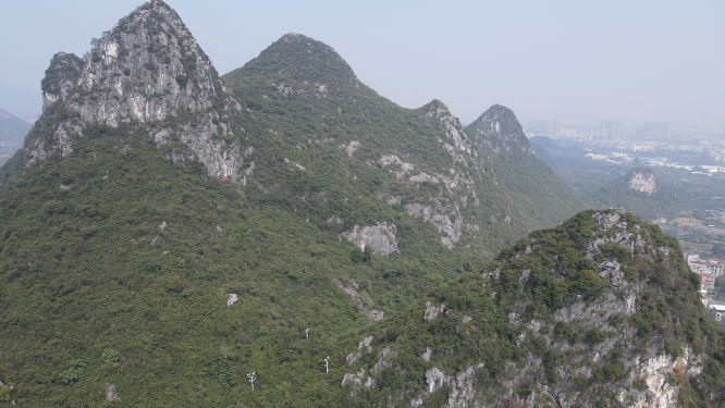 广西桂林山水甲天下喀斯特地貌奇山航拍