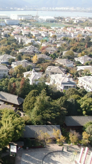 旅游景区云南昆明民族村竖屏