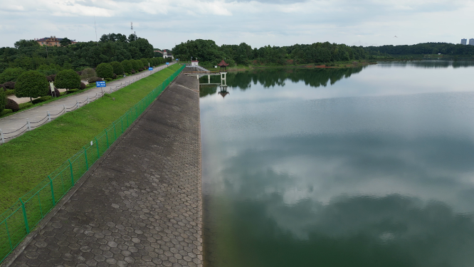 旅游景区常德市清水湖旅游区4A景区大坝航拍