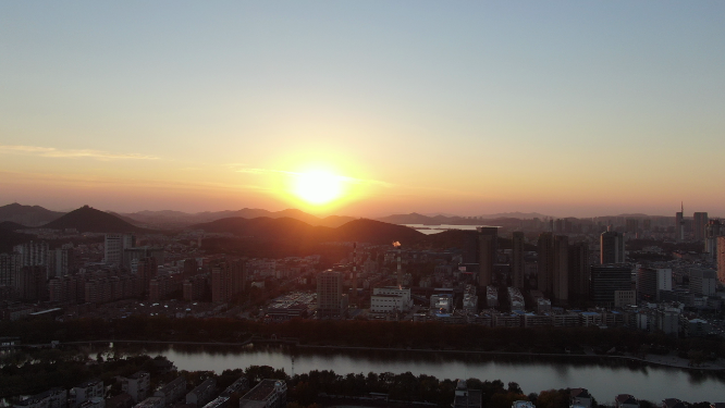 旅游景区徐州云龙湖日落晚霞航拍