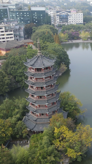旅游景区桂林日月双塔竖屏航拍