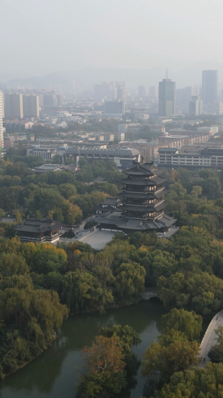 旅游景区济南大明湖5A景区竖屏航拍