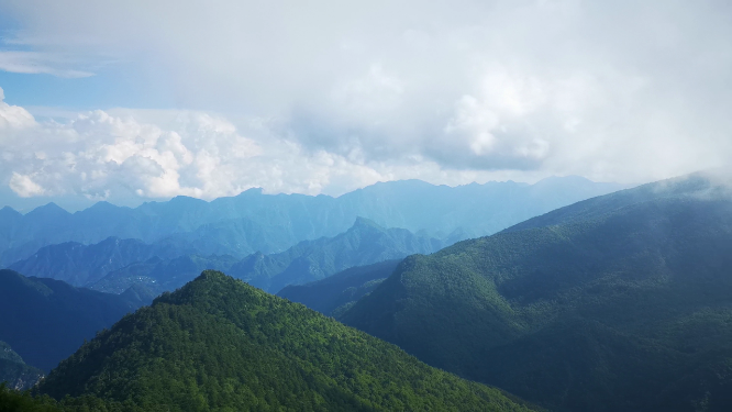 旅游景区湖北神农架5A景区天际岭云海