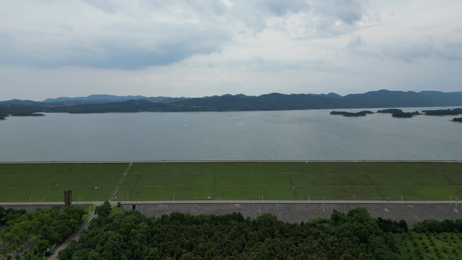 旅游景区湖北荆州洈水风景区人工大坝