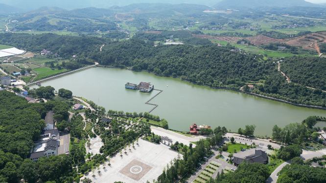 旅游景区湖南常德夹山国家森林公园碧岩湖