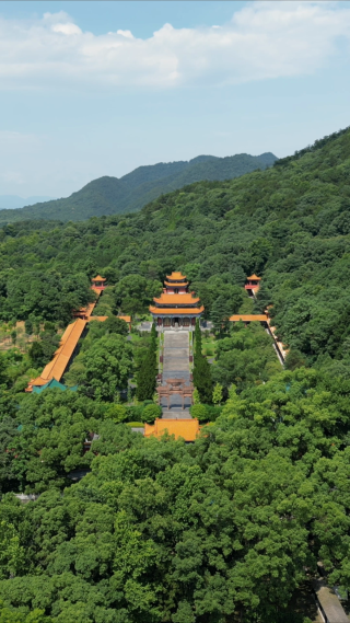 旅游景区湖南常德夹山国家森林公园闯王陵
