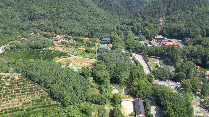 旅游景区湖南常德夹山森林公园闯王陵夹山寺航拍