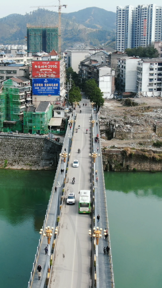 旅游景区湖南洪江古商城大桥竖屏航拍