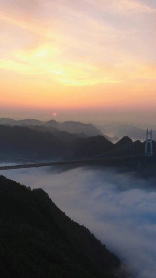 旅游景区湖南湘西矮寨大桥日出竖屏
