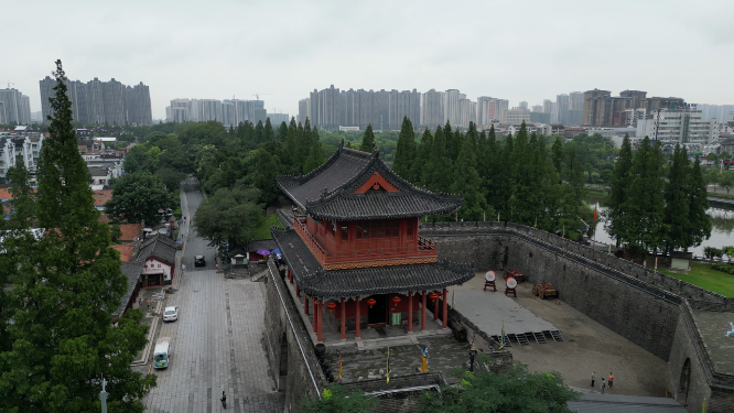 旅游景区航拍湖北荆州古城历史文化旅游区