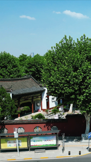 武汉晴川阁古建筑竖屏航拍 