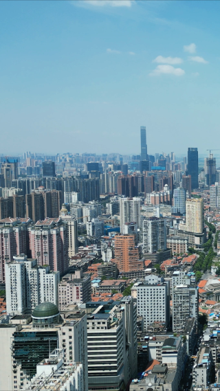武汉江汉路商业圈步行街竖屏航拍
