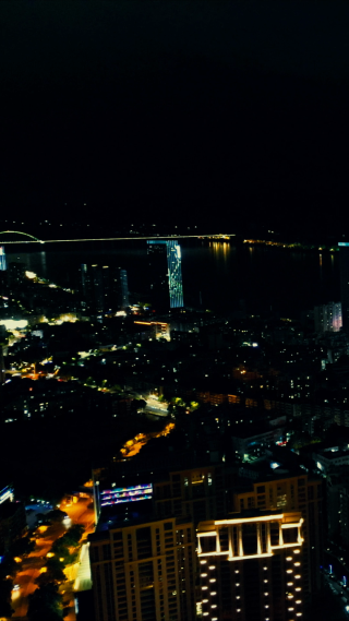 湖北宜昌城市夜景竖屏航拍