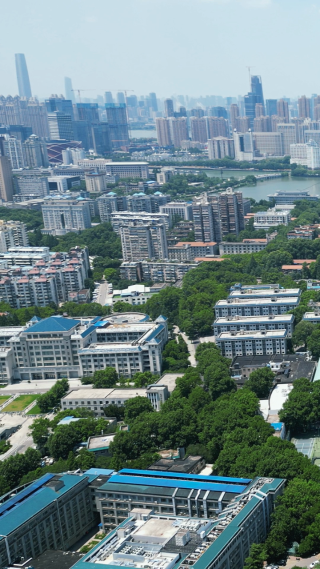 湖北武汉城市建设竖屏航拍 