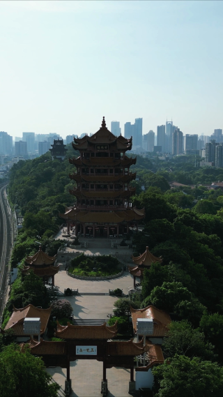 湖北武汉黄鹤楼5A景区竖屏航拍