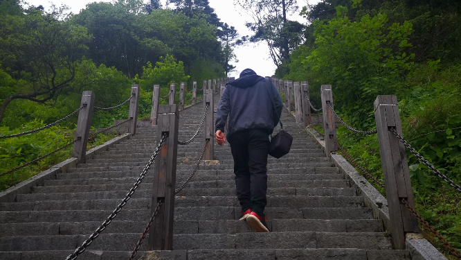 湖北神农架5A景区神农谷健身步道