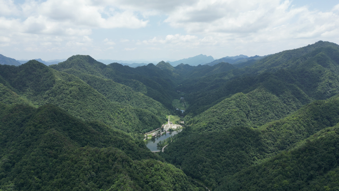 湖北神农架巴桃园4A景区航拍