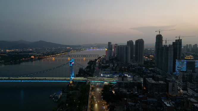 湖北襄阳城市夜景交通航拍