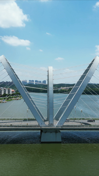 湖北随州城市桥梁竖屏航拍