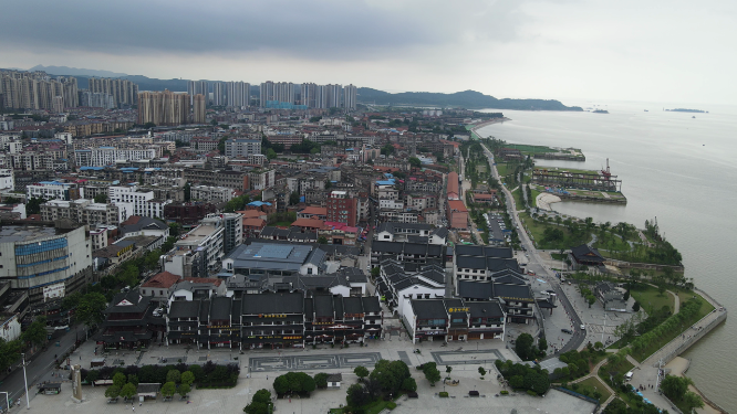 湖南岳阳巴陵广场古建筑商业街航拍