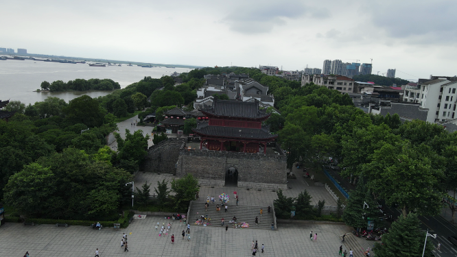 湖南岳阳瞻岳门航拍