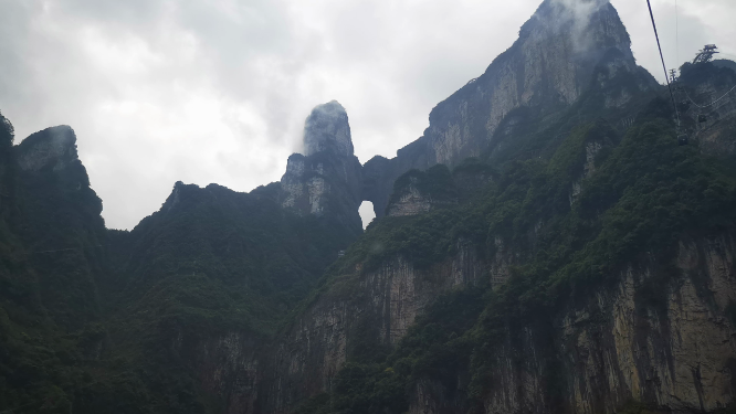 湖南张家界天门山5A景区索道观光