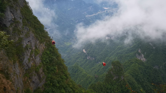 湖南张家界天门山5A景区索道观光