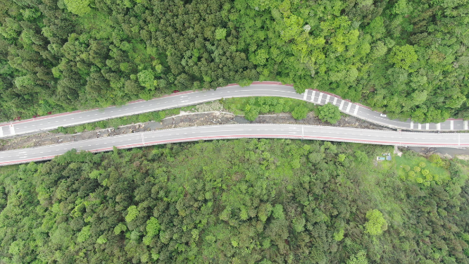 湖南张家界百丈崖最美公路 