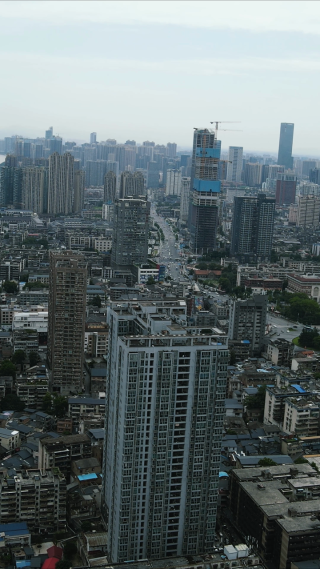 湖南长沙城市风光五一商圈竖屏航拍