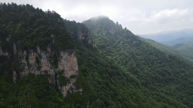 祖国大好河山湖北神农架5A天燕景区