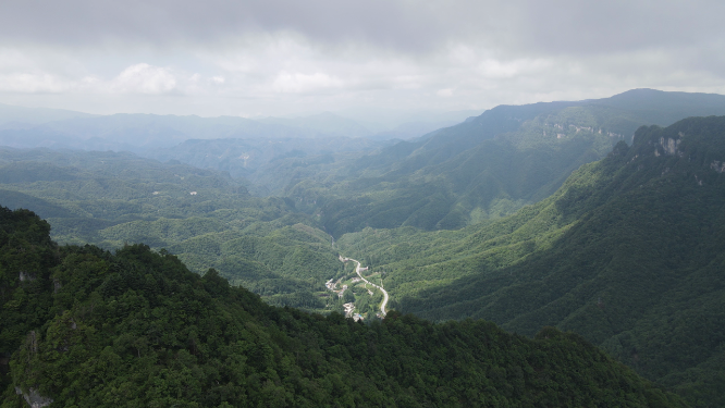 祖国大好河山湖北神农架5A天燕景区