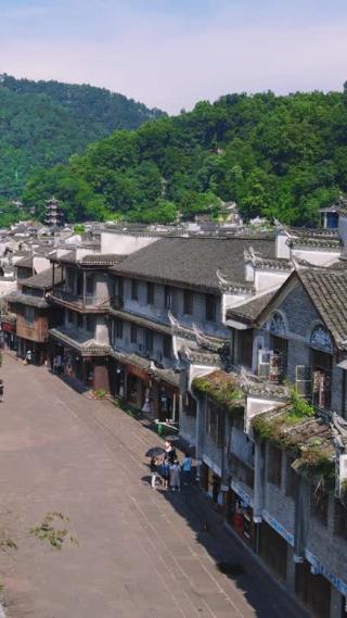 竖屏航拍湖南湘西凤凰古城
