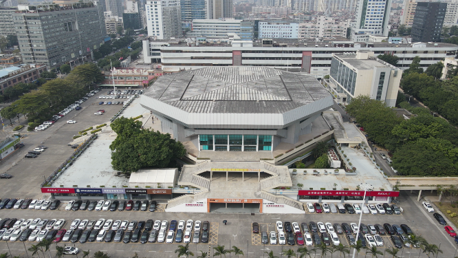 航拍东莞体育馆体育中心