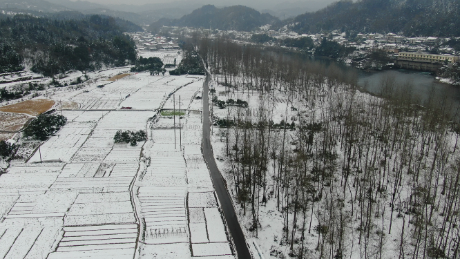 航拍农业种植农田冬天雪景 