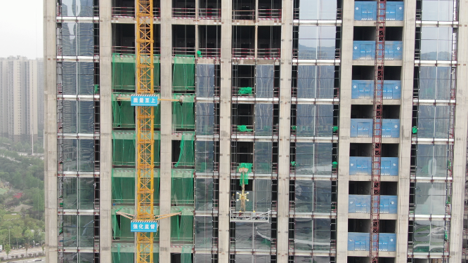 航拍城市在建商务大楼