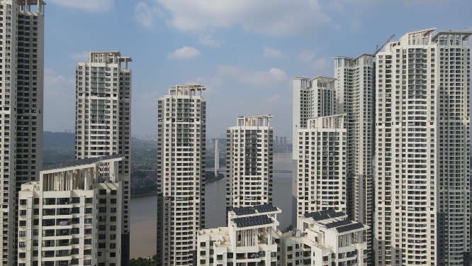 航拍城市密集高楼住宅小区